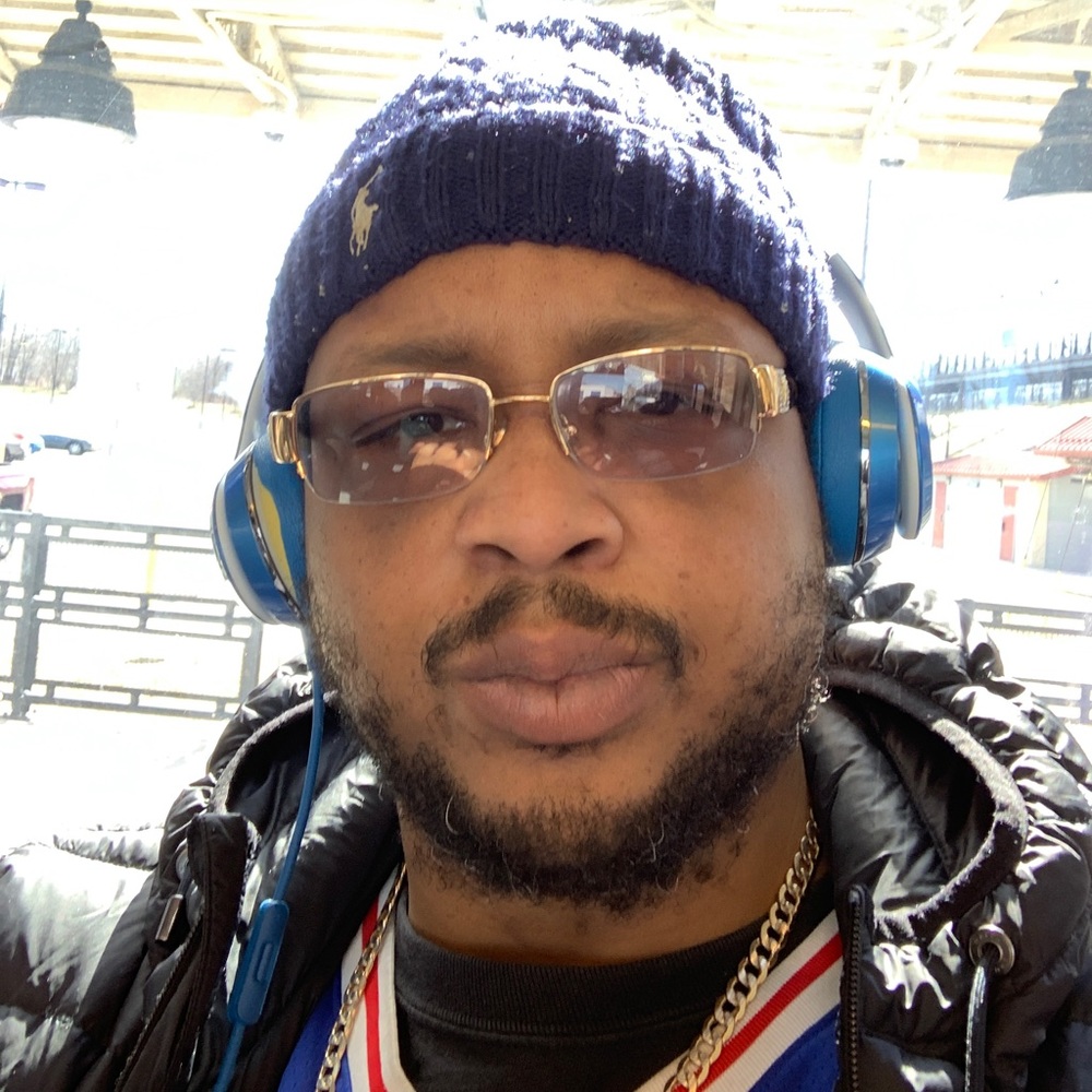 Meet your Posher, Jamill